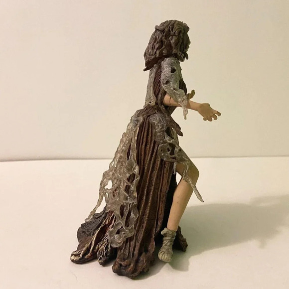 Vintage 1999 McFarlane  The Crone Sleepy Hollow 6 Inch Tall Figure Loose - Picture 4 of 13